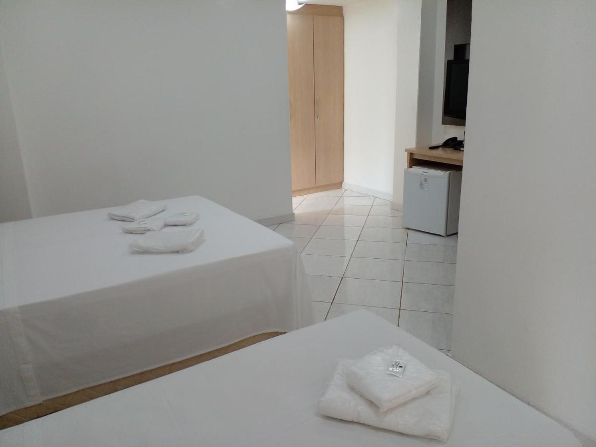 Hotel Minas Brasil Montes Claros Buitenkant foto