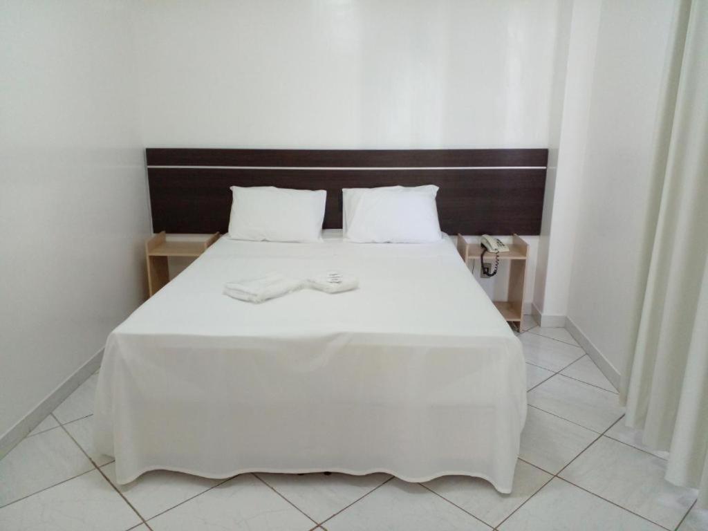 Hotel Minas Brasil Montes Claros Buitenkant foto